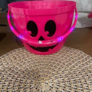 T-Mobile Tuesdays Pink Pumpkin Halloween Bucket LIMITED EDITION Lights Up